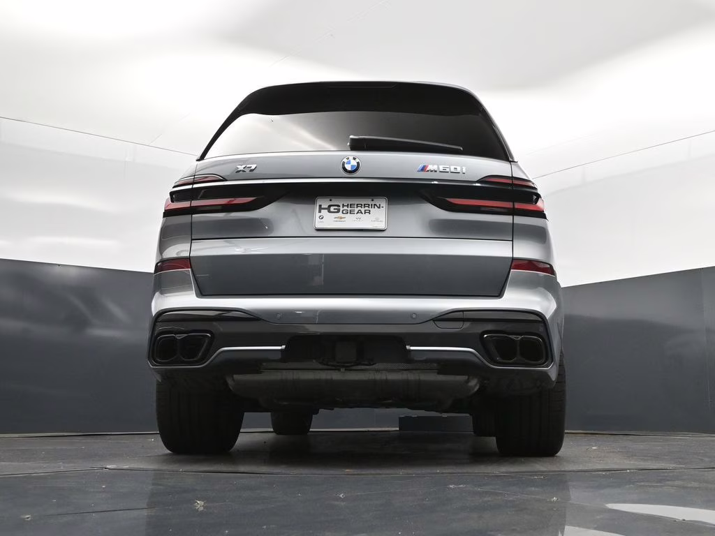 2025 Skyscraper Gray Metallic BMW X7 M60i AWD SUV