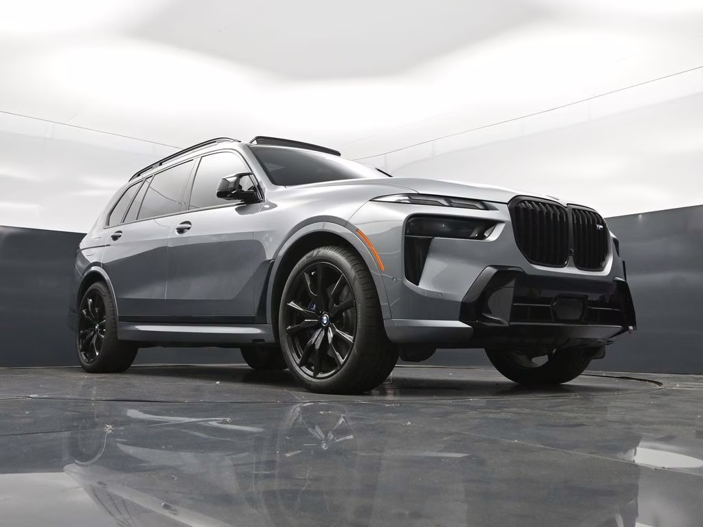 2025 Skyscraper Gray Metallic BMW X7 M60i AWD SUV