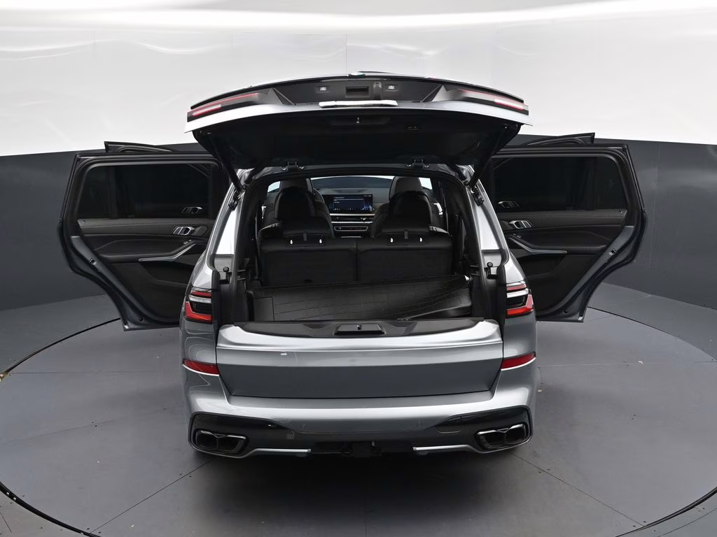 2025 Skyscraper Gray Metallic BMW X7 M60i AWD SUV