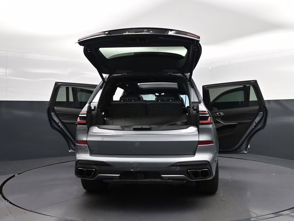 2025 Skyscraper Gray Metallic BMW X7 M60i AWD SUV