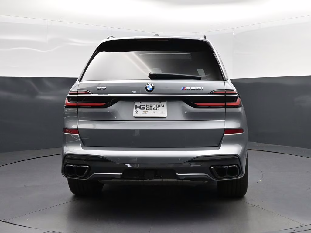 2025 Skyscraper Gray Metallic BMW X7 M60i AWD SUV
