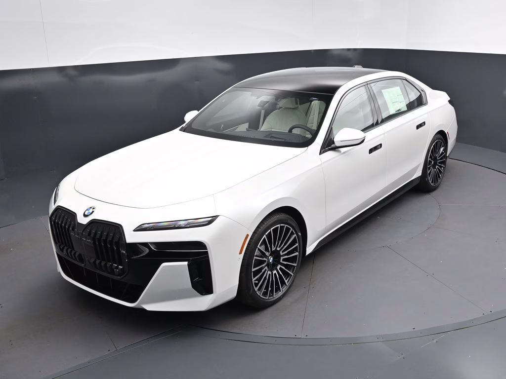 2026 Mineral White Metallic BMW 7 Series 760i xDrive AWD Sedan