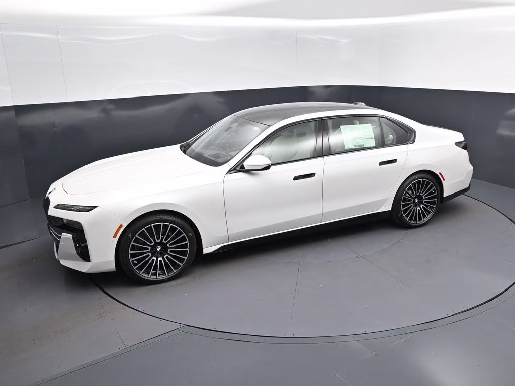 2026 Mineral White Metallic BMW 7 Series 760i xDrive AWD Sedan