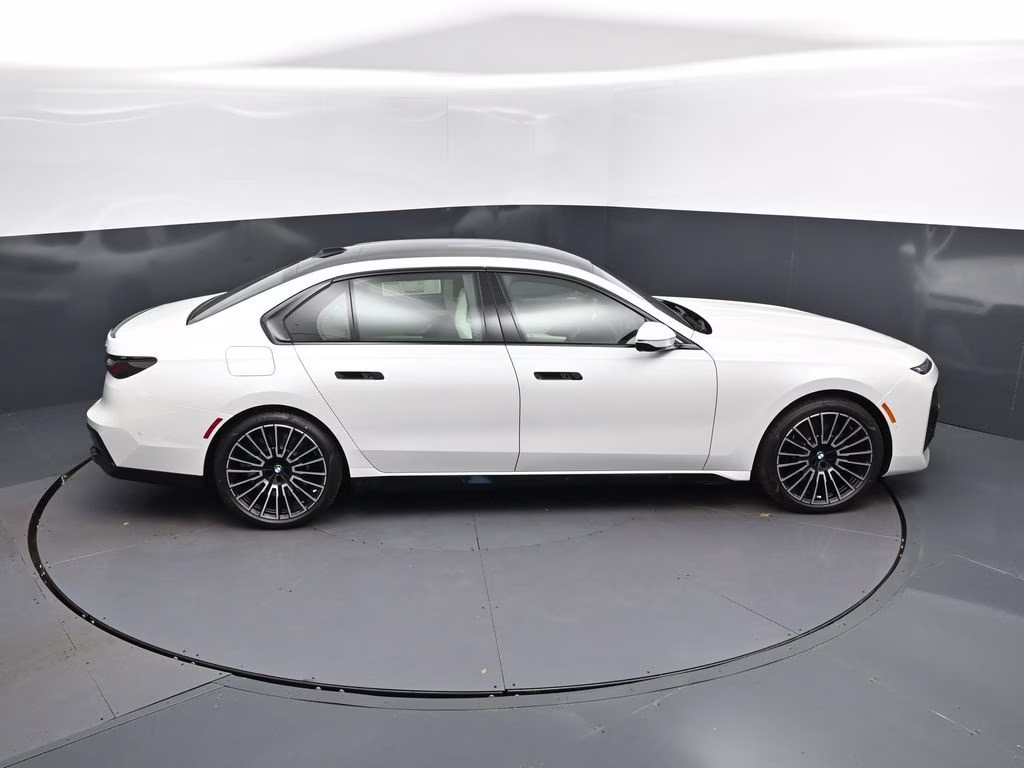 2026 Mineral White Metallic BMW 7 Series 760i xDrive AWD Sedan