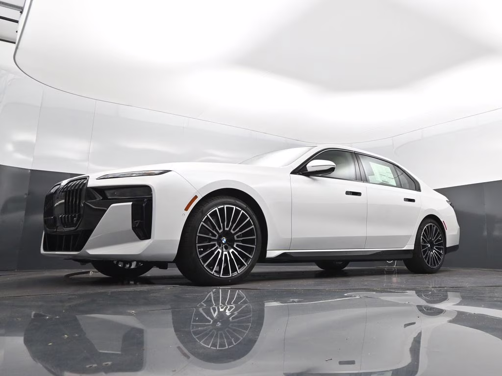 2026 Mineral White Metallic BMW 7 Series 760i xDrive AWD Sedan