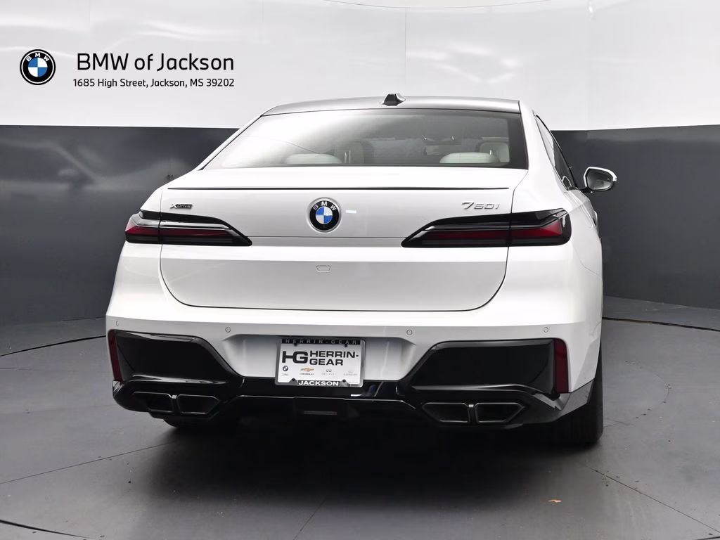 2026 Mineral White Metallic BMW 7 Series 760i xDrive AWD Sedan