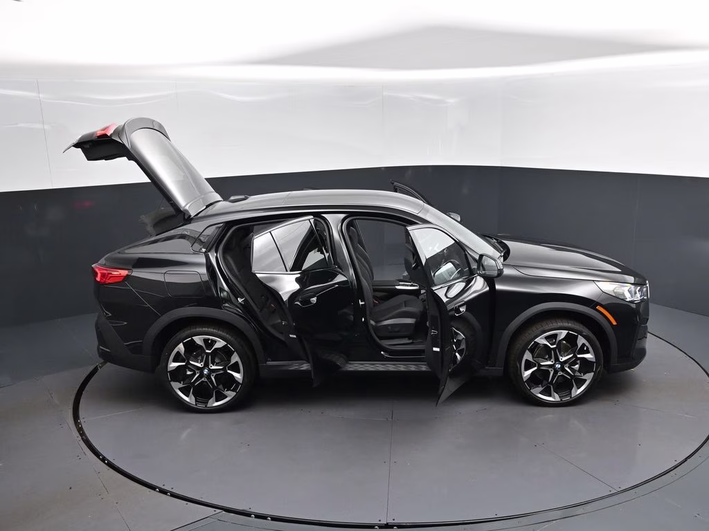 2026 Black Sapphire Metallic BMW X2 xDrive28i AWD SUV