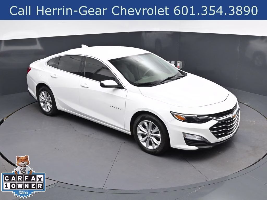 2025 Summit White Chevrolet Malibu LT FWD Sedan