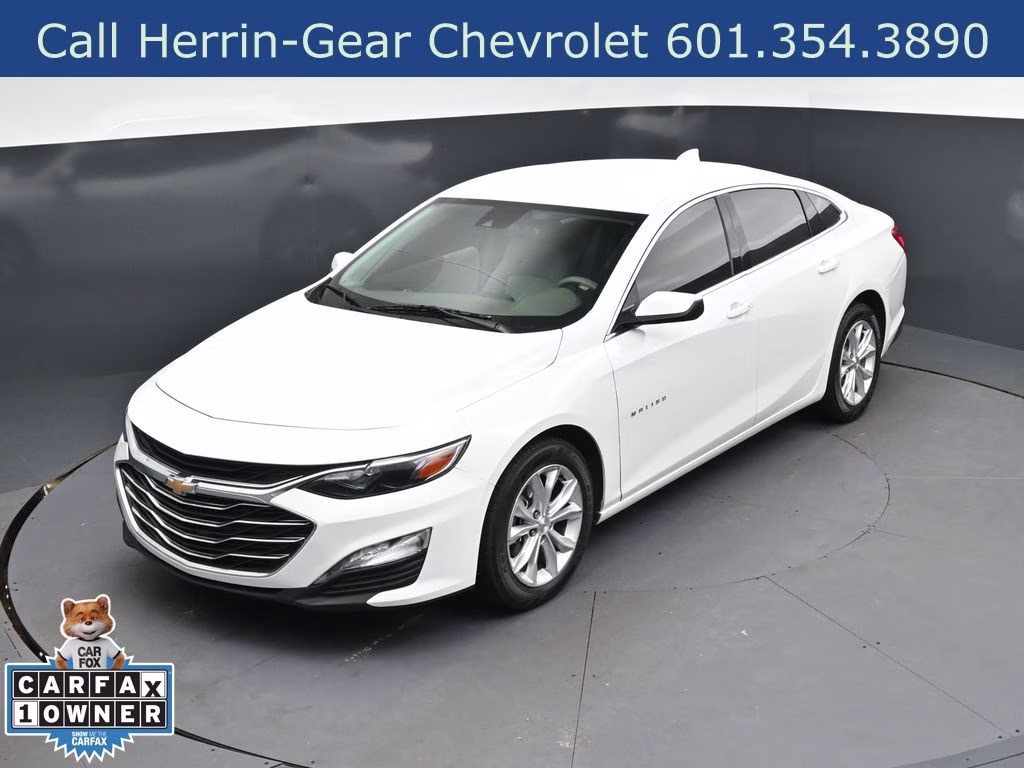 2025 Summit White Chevrolet Malibu LT FWD Sedan