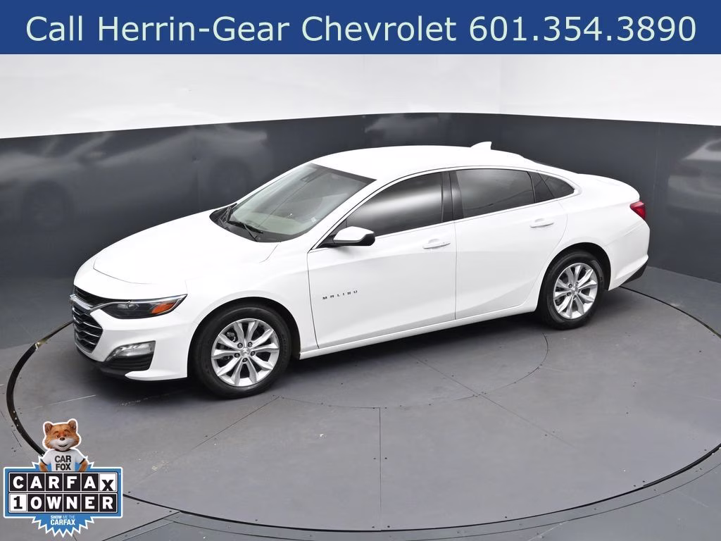 2025 Summit White Chevrolet Malibu LT FWD Sedan