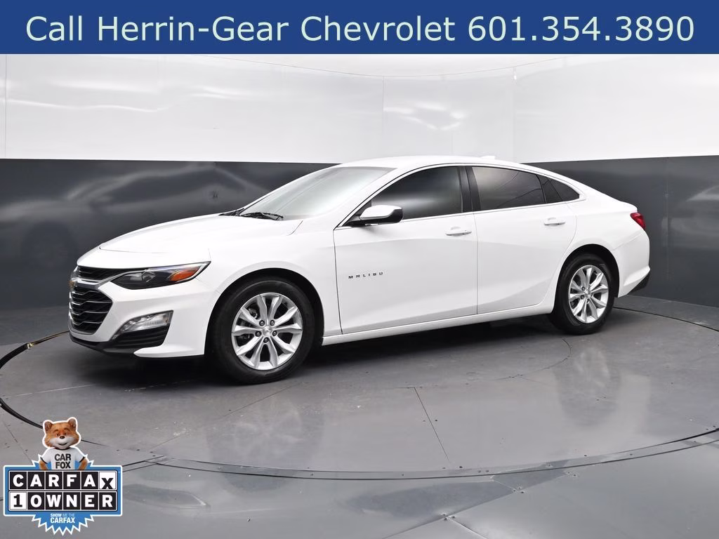 2025 Summit White Chevrolet Malibu LT FWD Sedan