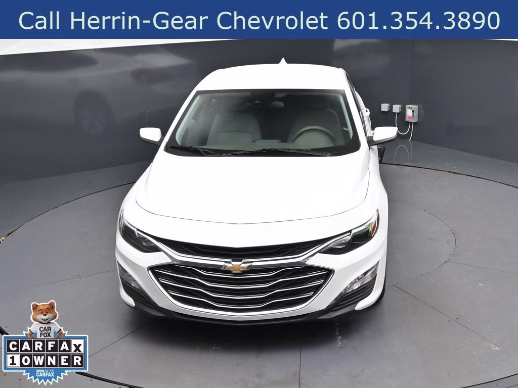 2025 Summit White Chevrolet Malibu LT FWD Sedan