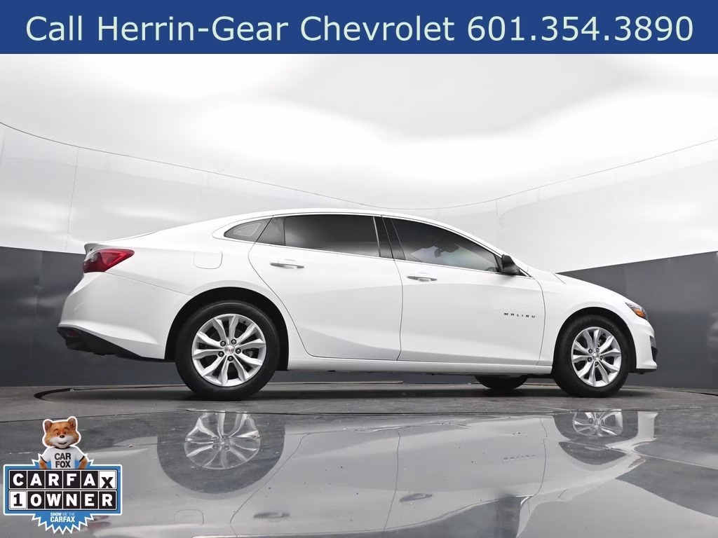 2025 Summit White Chevrolet Malibu LT FWD Sedan
