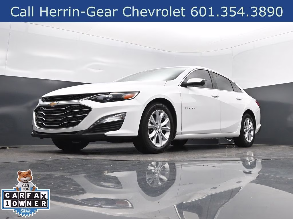 2025 Summit White Chevrolet Malibu LT FWD Sedan