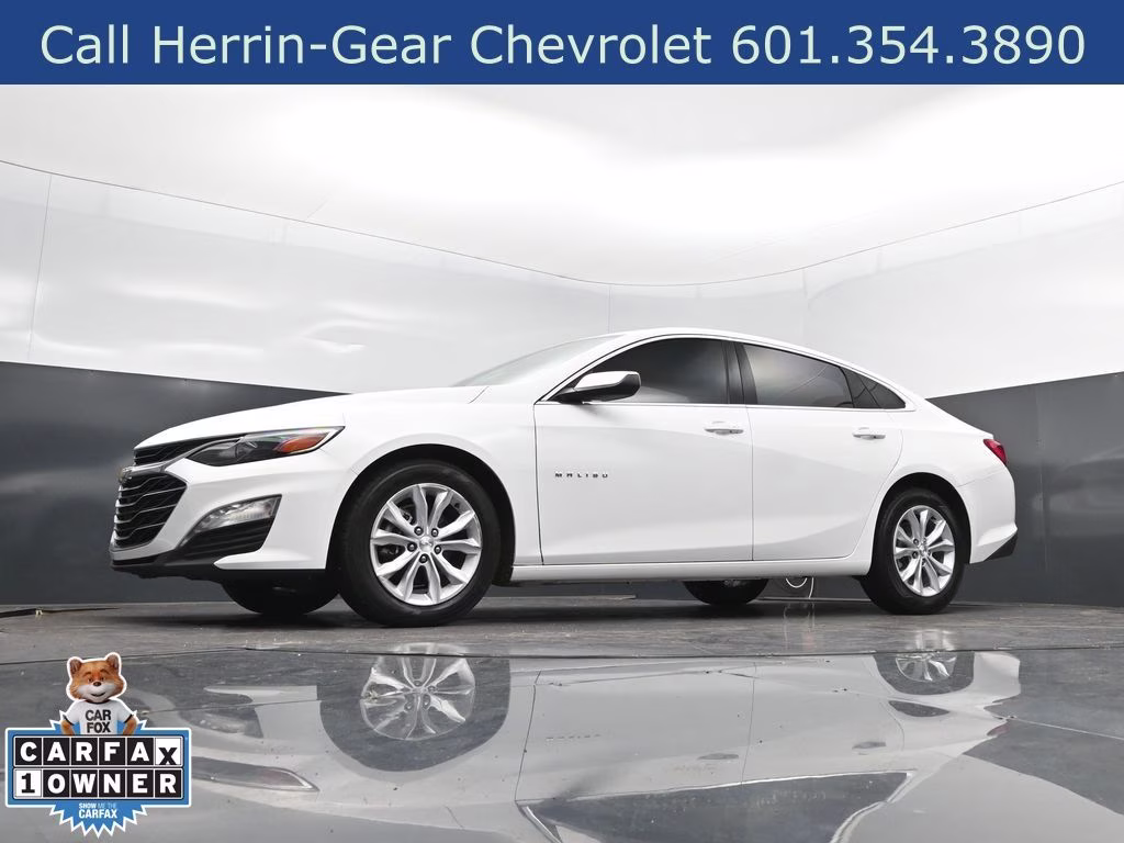 2025 Summit White Chevrolet Malibu LT FWD Sedan