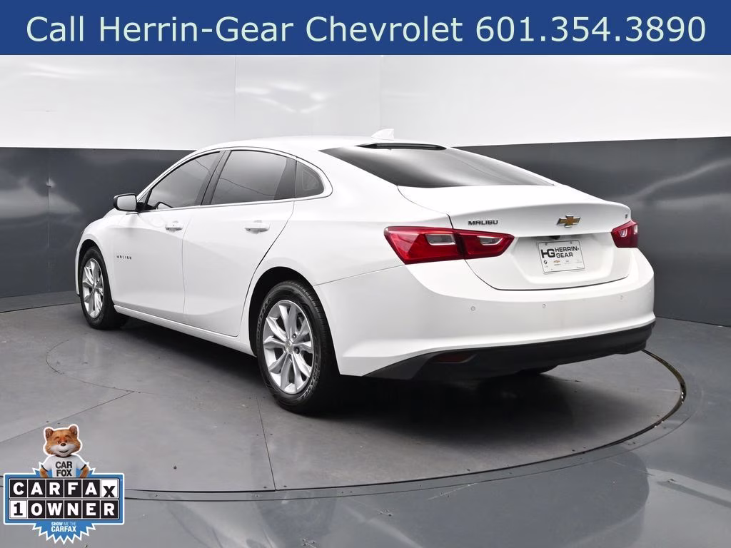 2025 Summit White Chevrolet Malibu LT FWD Sedan