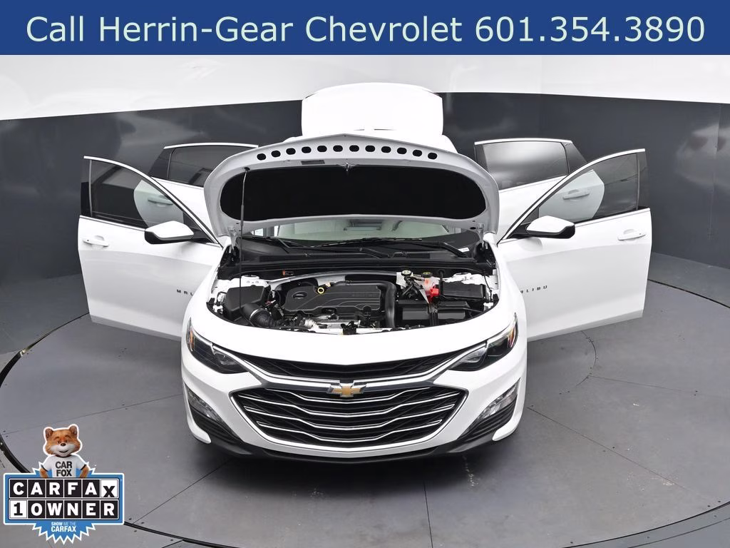 2025 Summit White Chevrolet Malibu LT FWD Sedan
