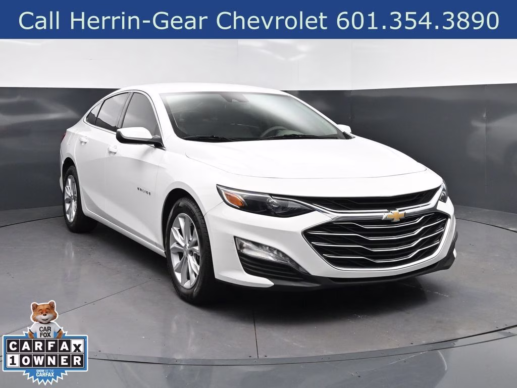 2025 Summit White Chevrolet Malibu LT FWD Sedan