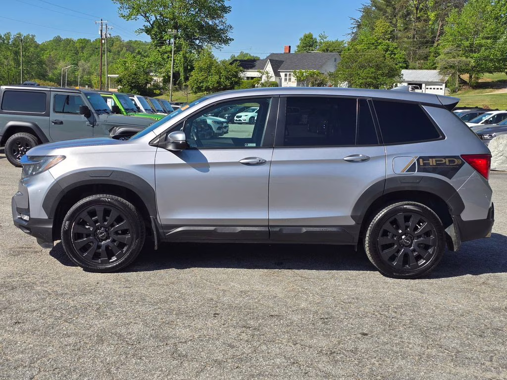 2023 Lunar Silver Metallic Honda Passport EX-L AWD SUV