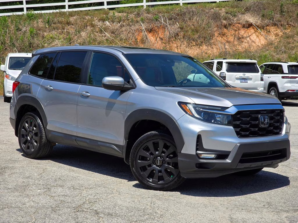 2023 Lunar Silver Metallic Honda Passport EX-L AWD SUV