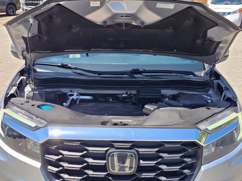 2023 Lunar Silver Metallic Honda Passport EX-L AWD SUV