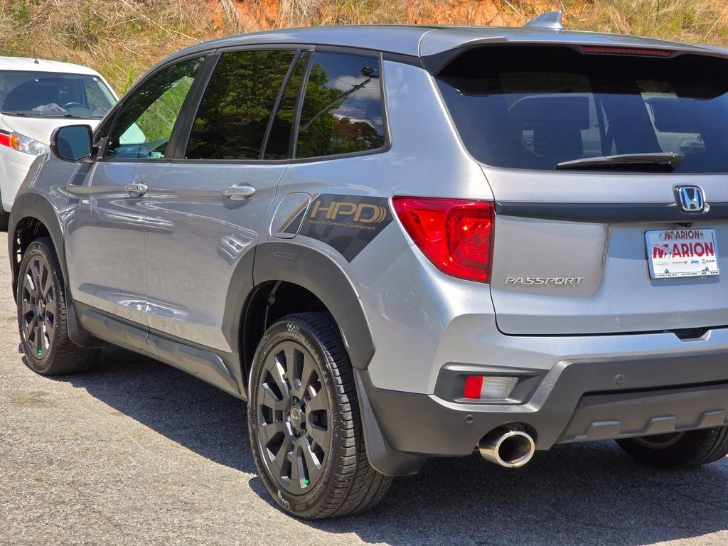 2023 Lunar Silver Metallic Honda Passport EX-L AWD SUV