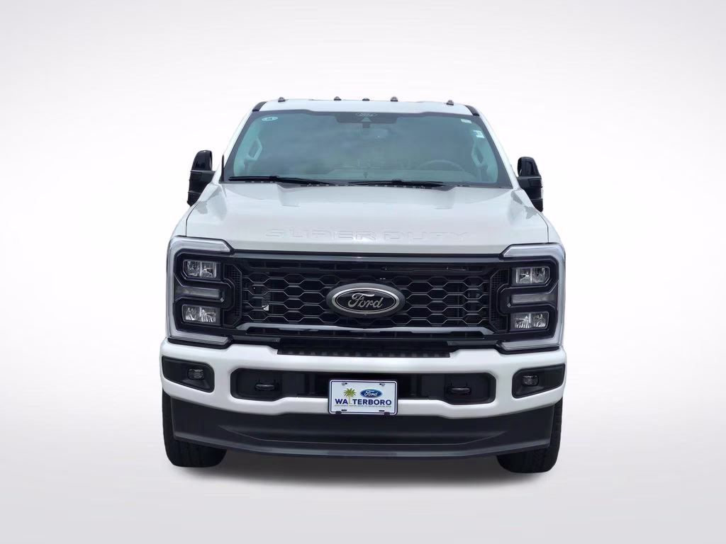 2026 Star White Metallic Tri-Coat Ford Super Duty F-350 SRW Lariat 4X4 Truck
