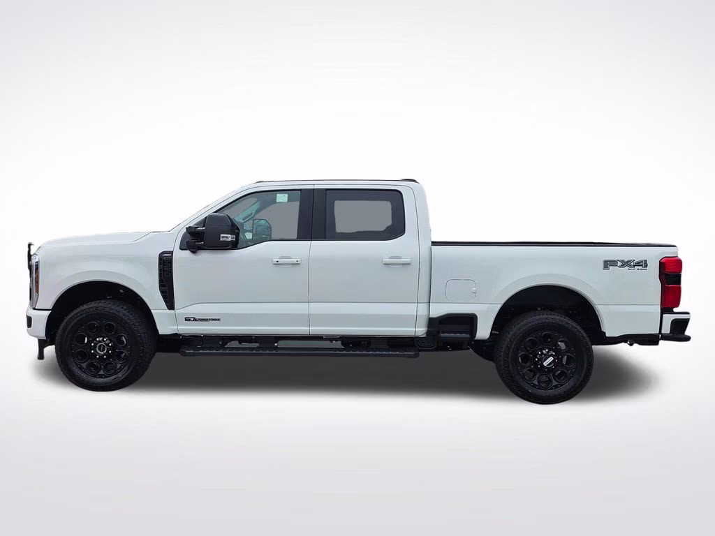 2026 Star White Metallic Tri-Coat Ford Super Duty F-350 SRW Lariat 4X4 Truck