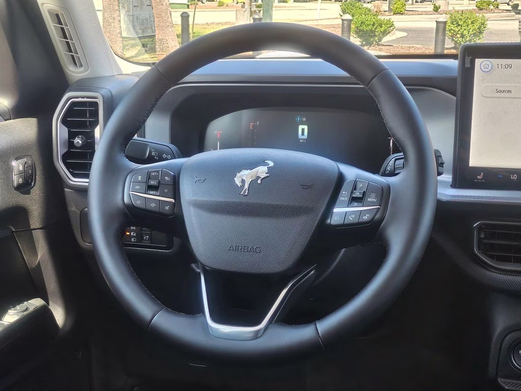 2026 Oxford White Ford Bronco Sport Outer Banks 4X4 SUV