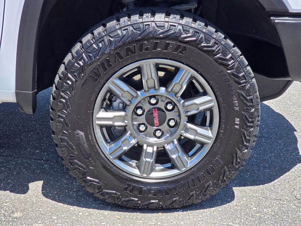 2025 Summit White GMC Sierra 1500 AT4X 4X4 Truck