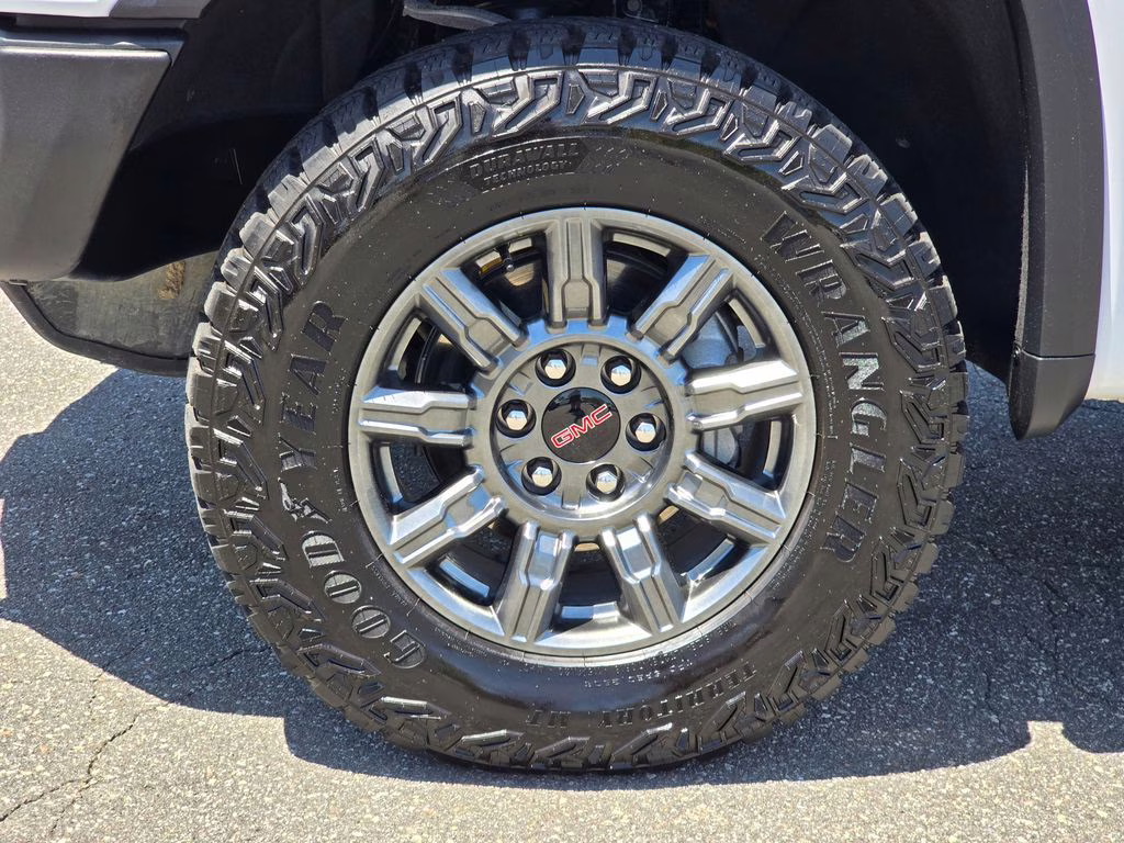 2025 Summit White GMC Sierra 1500 AT4X 4X4 Truck