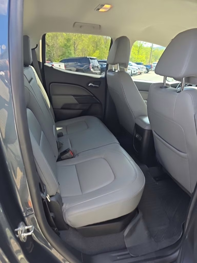 2019 Shadow Gray Metallic Chevrolet Colorado LT 4X4 Truck