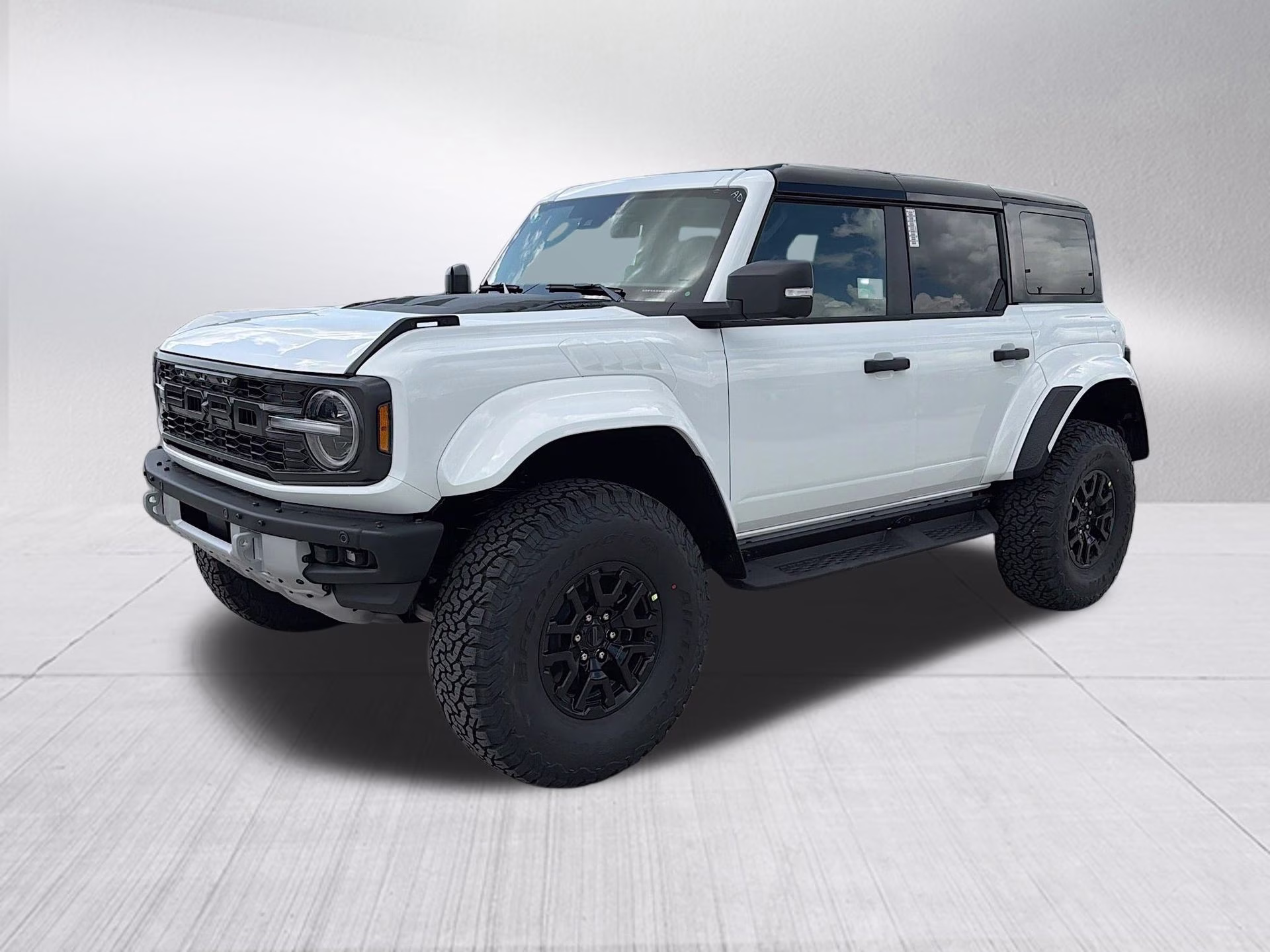2026 Oxford White Ford Bronco Raptor 4X4 SUV