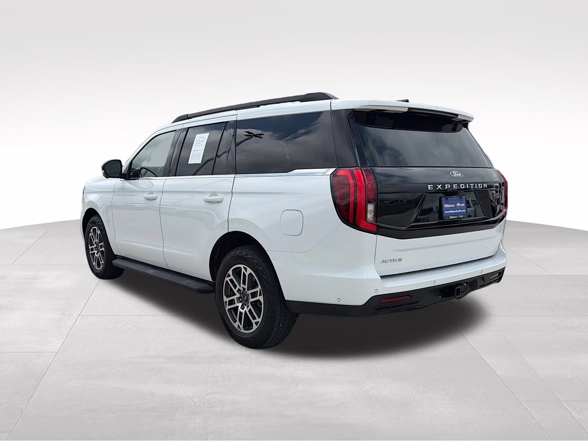 2025 Oxford White Ford Expedition Active 4X4 SUV