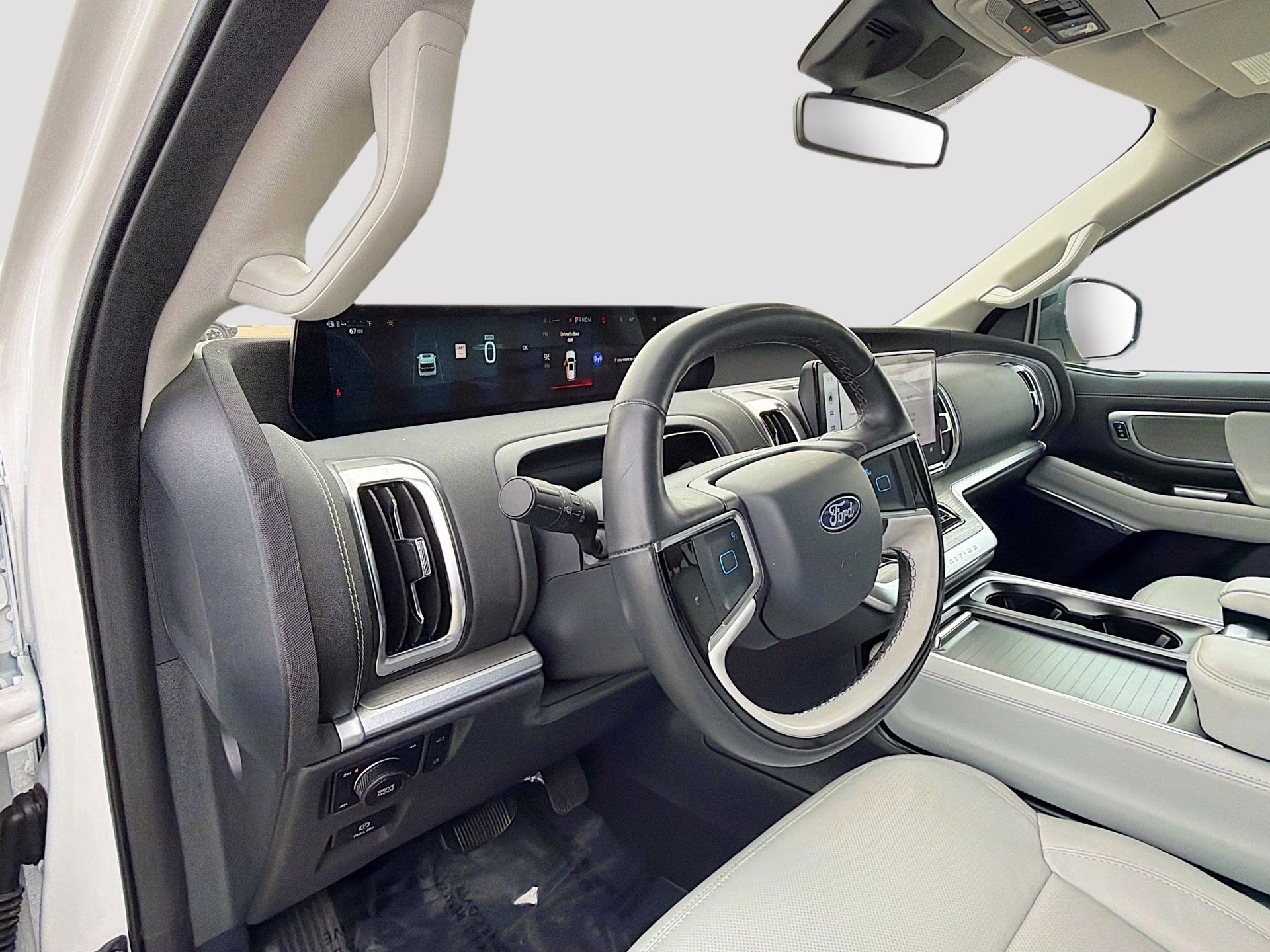2025 Star White Metallic Tri-Coat Ford Expedition Platinum 4X4 SUV