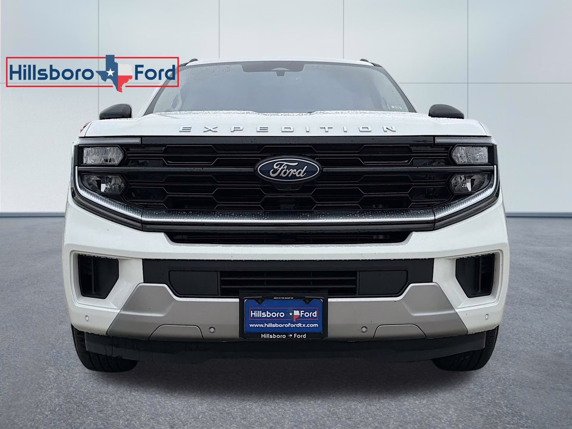 2025 Star White Metallic Tri-Coat Ford Expedition Platinum 4X4 SUV