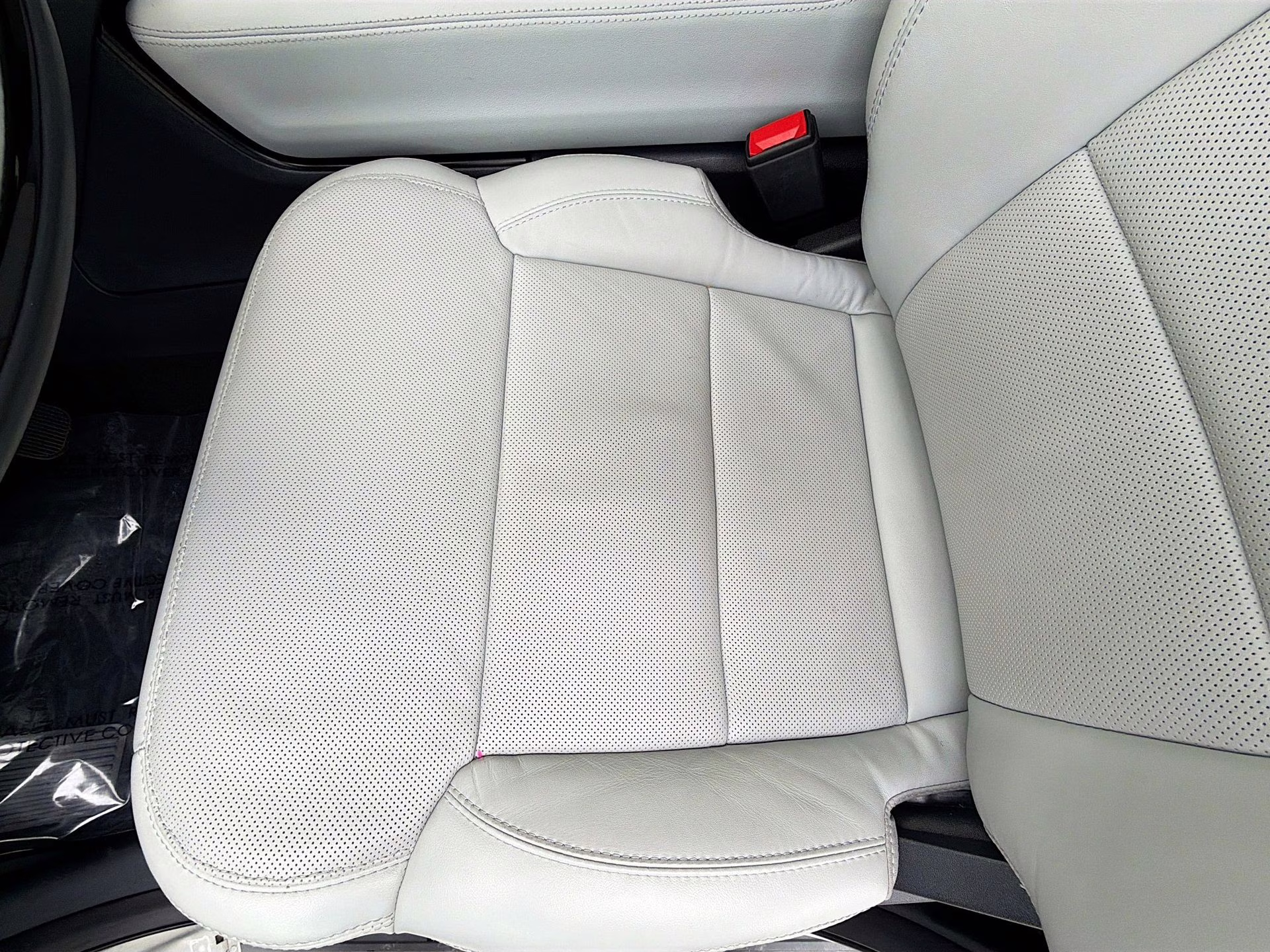 2025 Star White Metallic Tri-Coat Ford Expedition Platinum 4X4 SUV