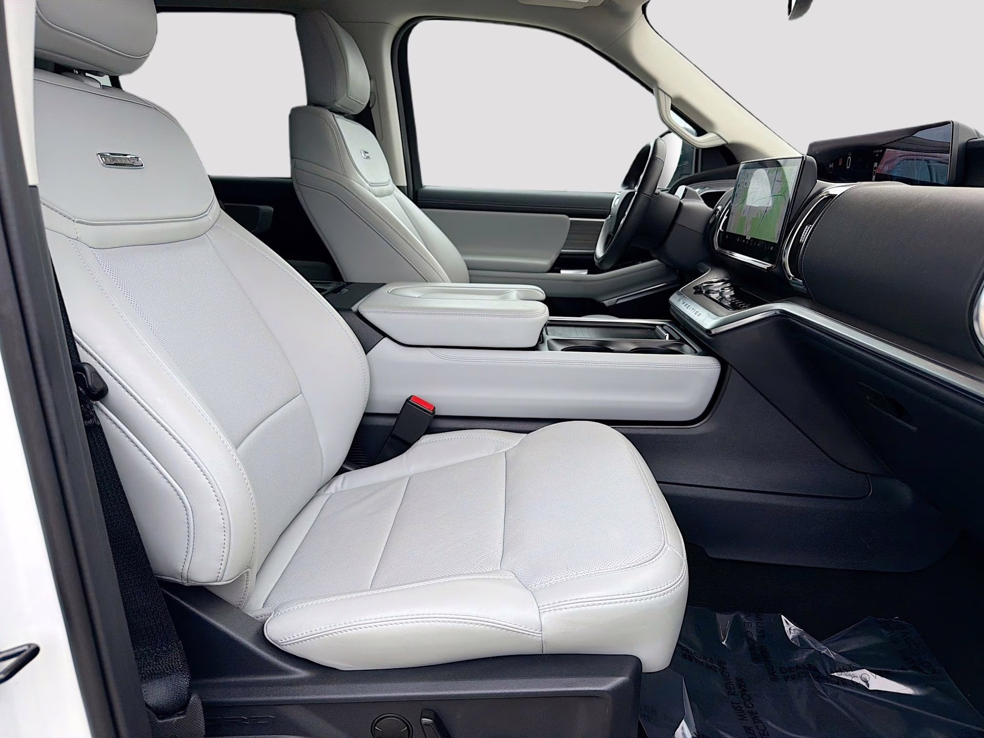 2025 Star White Metallic Tri-Coat Ford Expedition Platinum 4X4 SUV