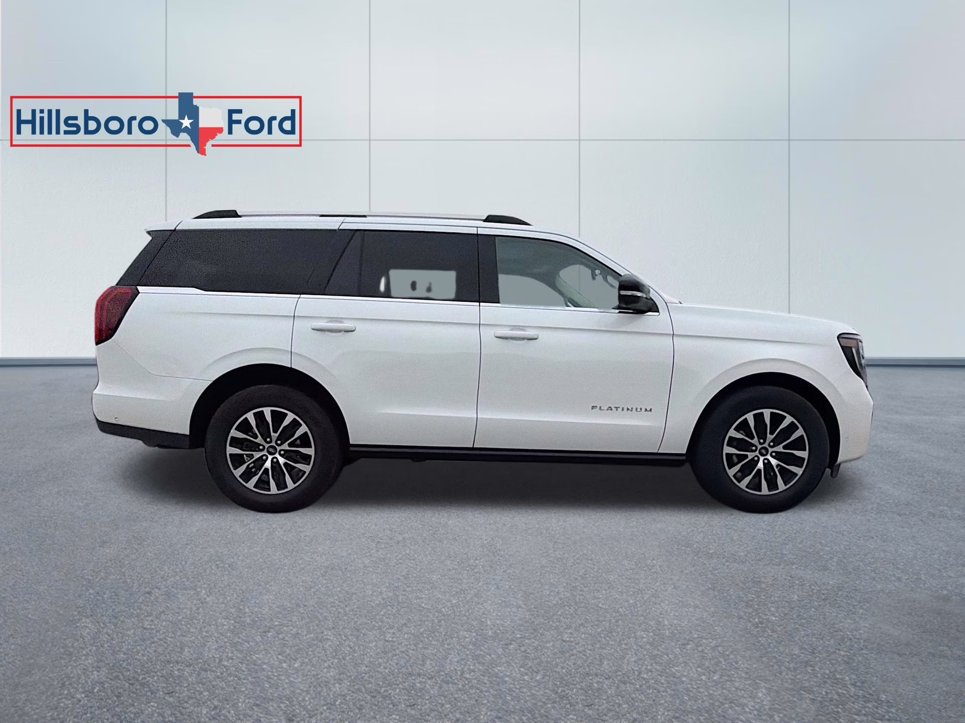 2025 Star White Metallic Tri-Coat Ford Expedition Platinum 4X4 SUV