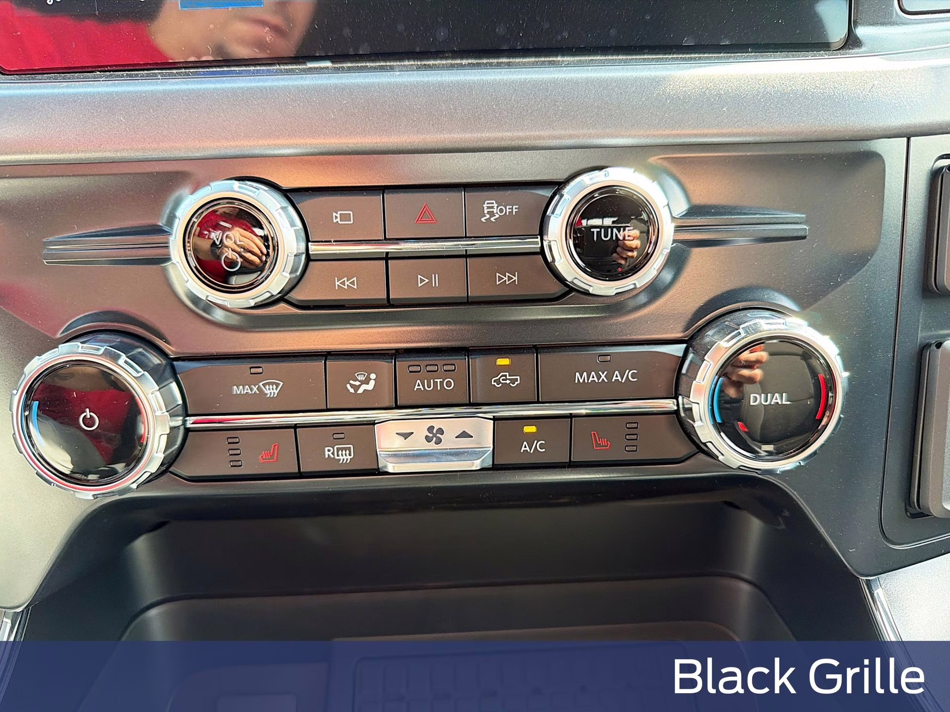 2026 Avalanche Ford F-150 XLT 4X4 Truck