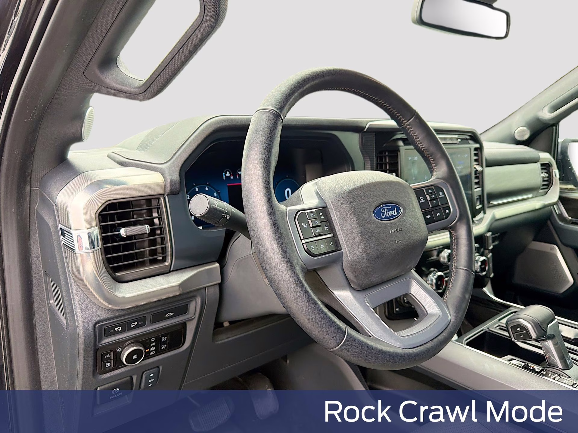 2024 Agate Black Metallic Ford F-150 Lariat 4X4 Truck