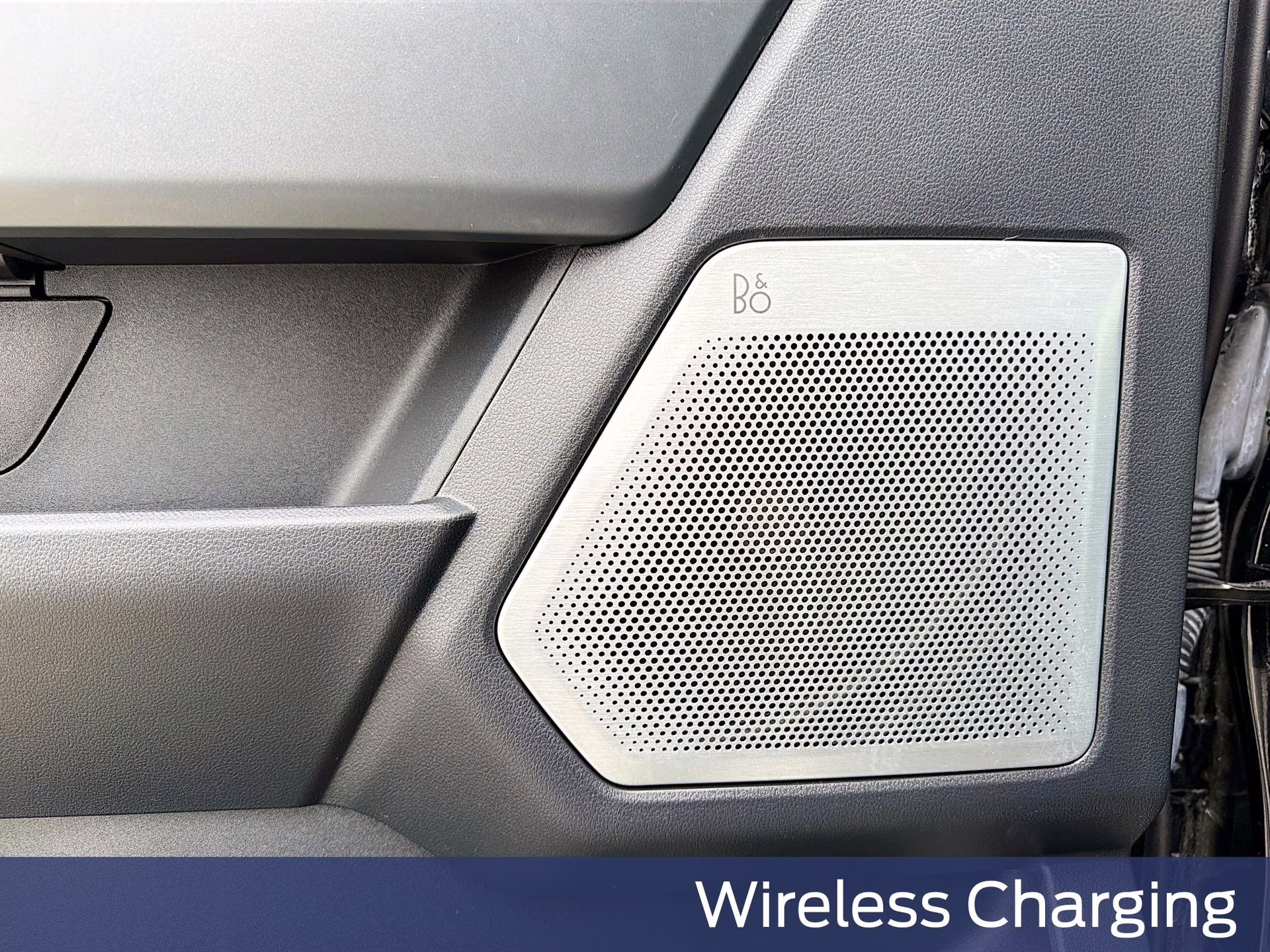 2024 Agate Black Metallic Ford F-150 Lariat 4X4 Truck