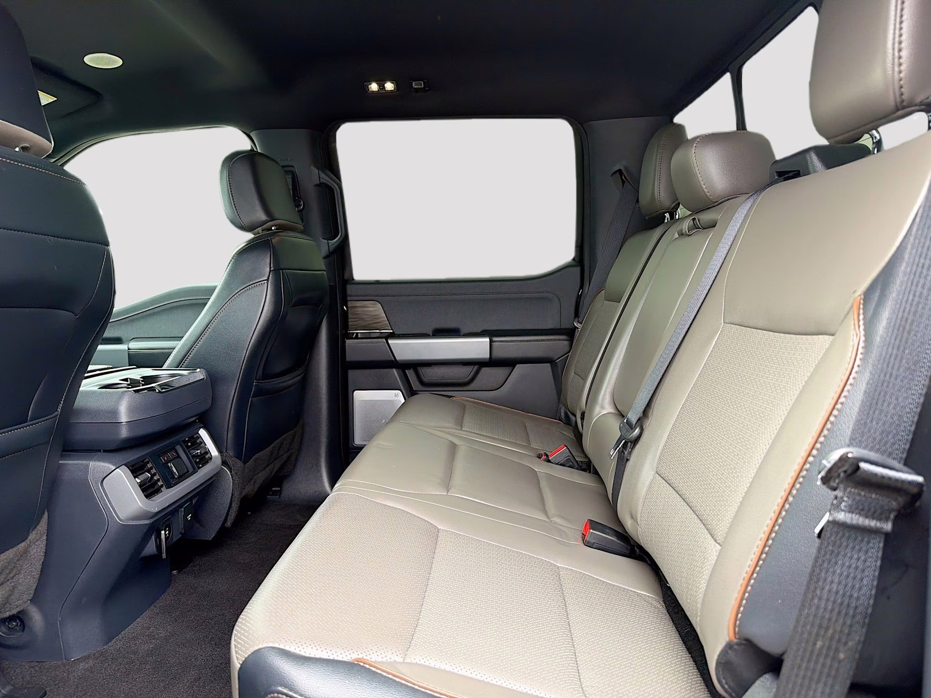 2024 Agate Black Metallic Ford F-150 Lariat 4X4 Truck