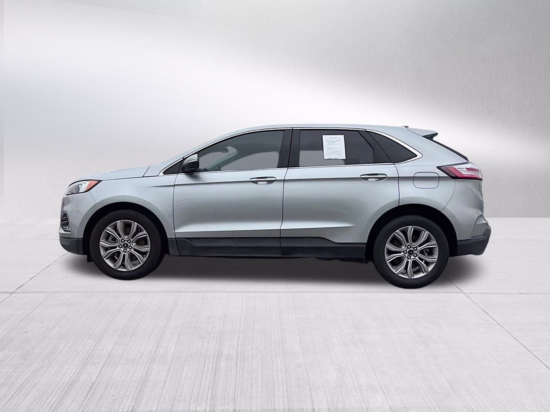 2023 Iconic Silver Metallic Ford Edge Titanium AWD SUV