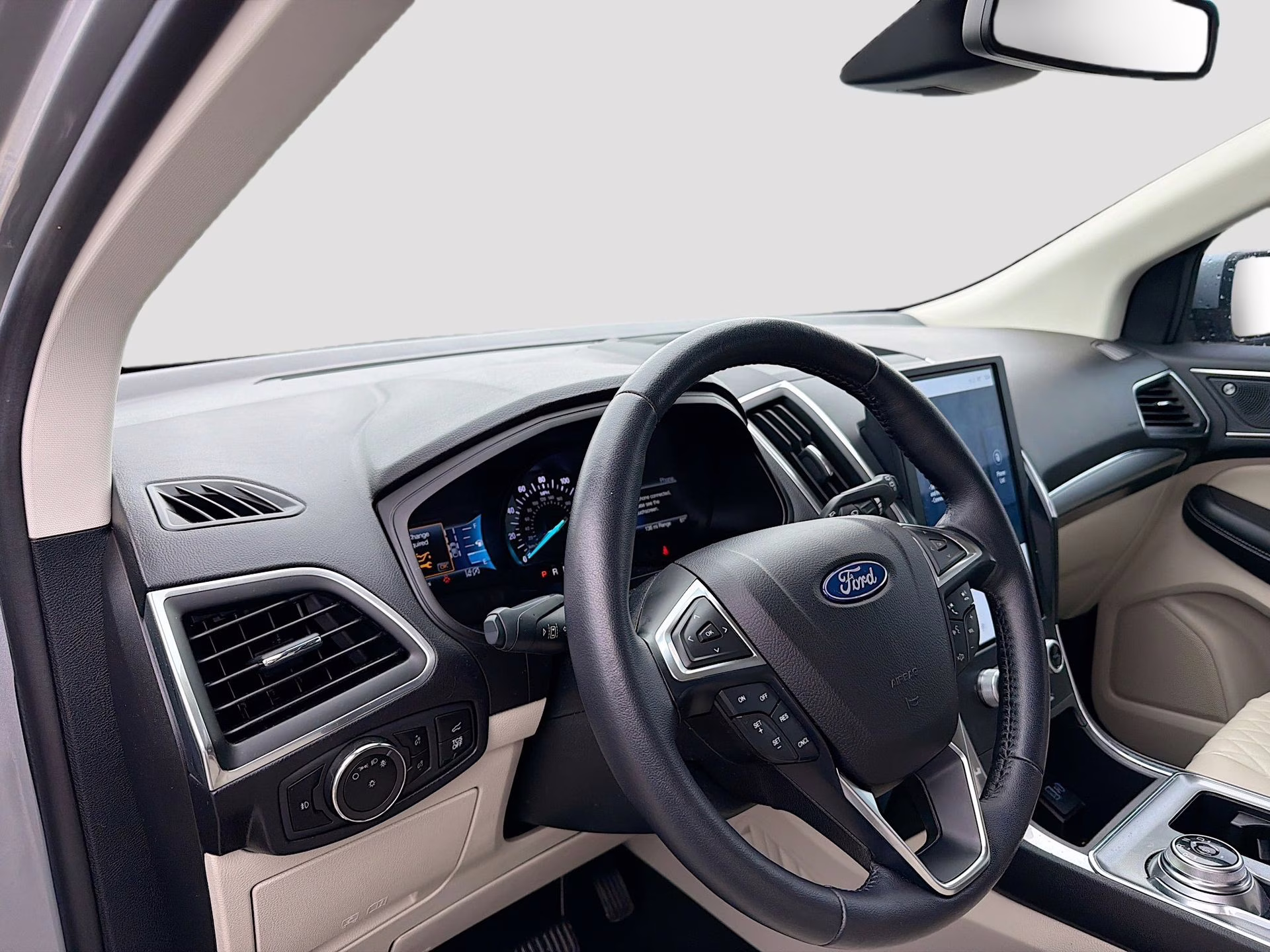 2023 Iconic Silver Metallic Ford Edge Titanium AWD SUV