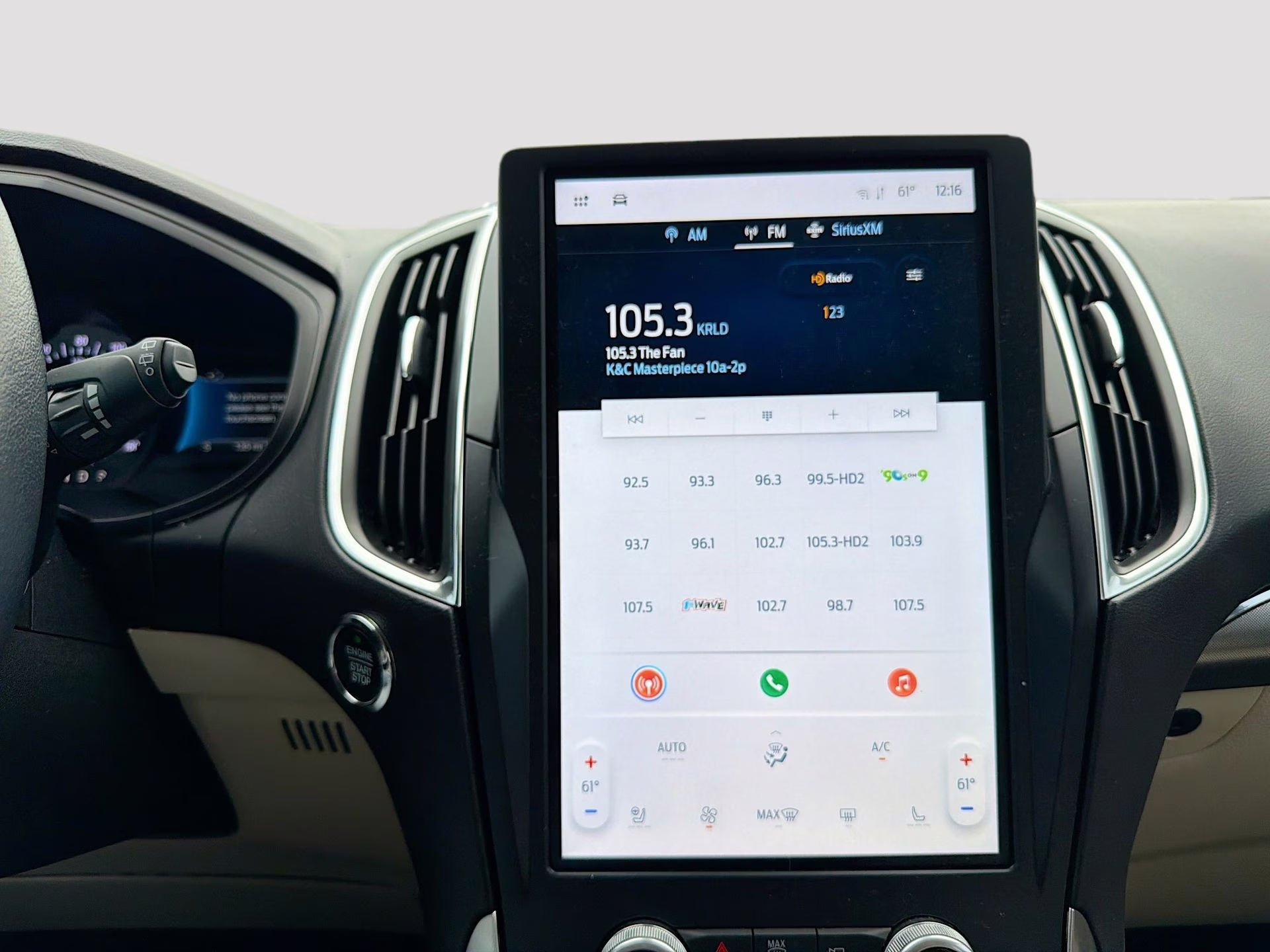 2023 Iconic Silver Metallic Ford Edge Titanium AWD SUV