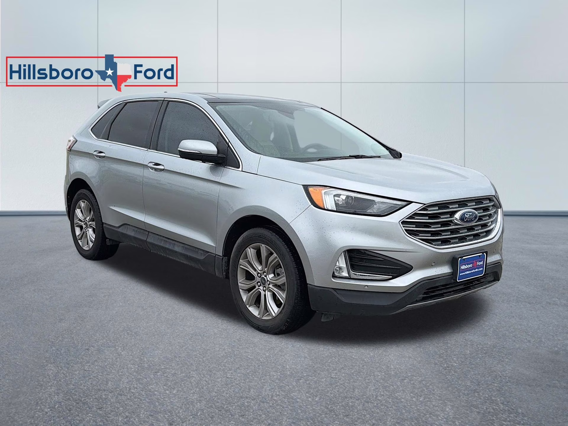 2023 Iconic Silver Metallic Ford Edge Titanium AWD SUV