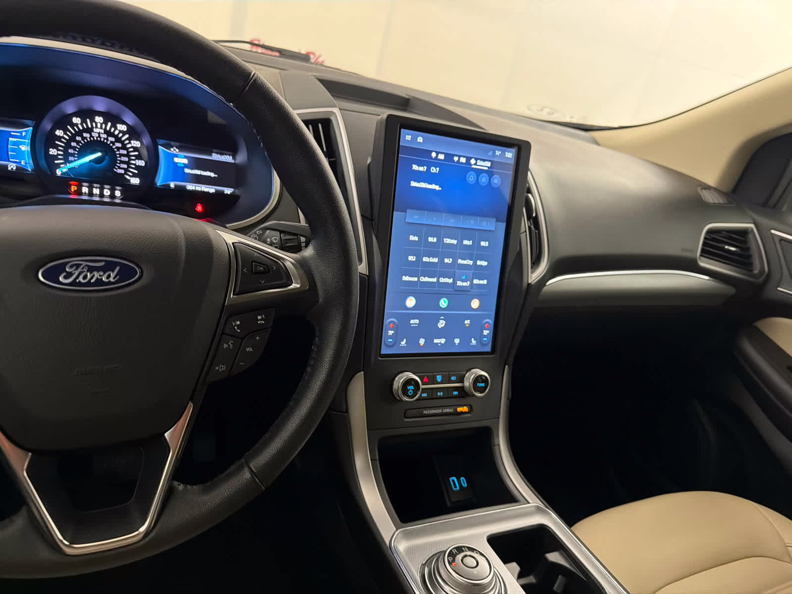 2021 Desert Gold Metallic Ford Edge SEL FWD SUV