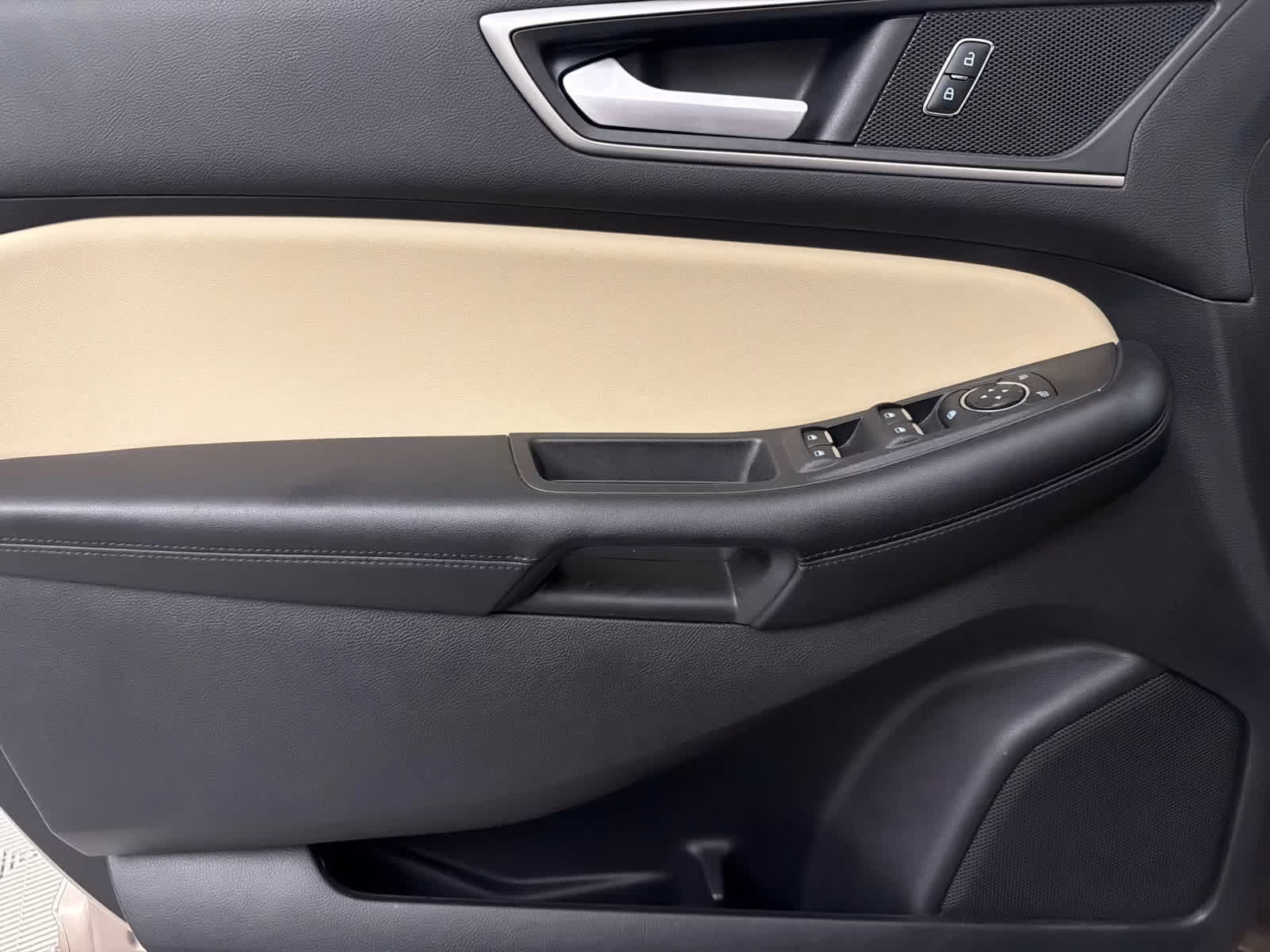 2021 Desert Gold Metallic Ford Edge SEL FWD SUV