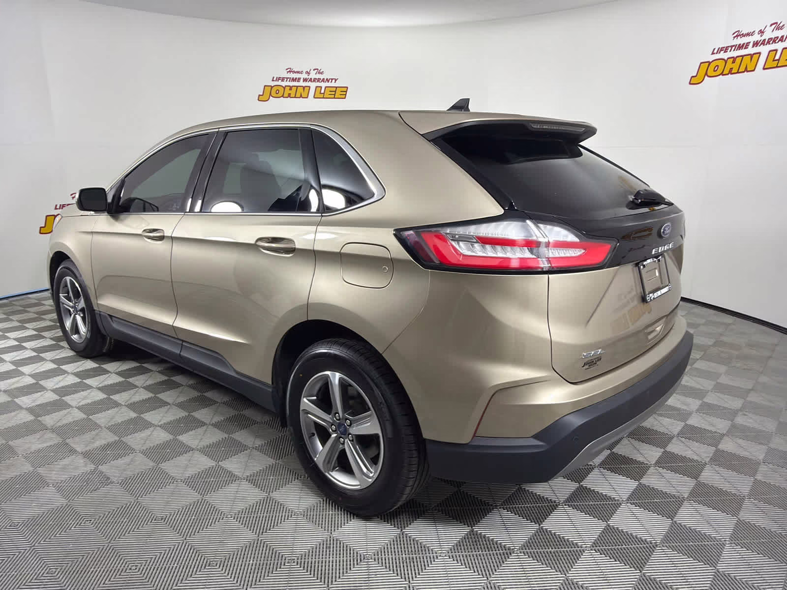 2021 Desert Gold Metallic Ford Edge SEL FWD SUV